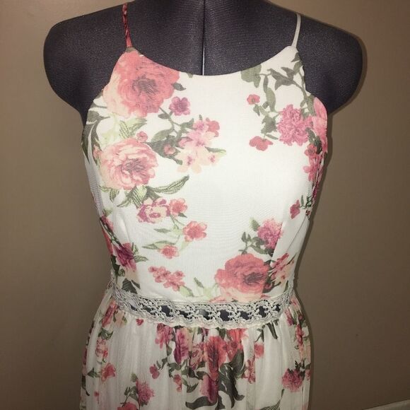 A. Byer Floral Sun Dress size 11 - Picture 2 of 8